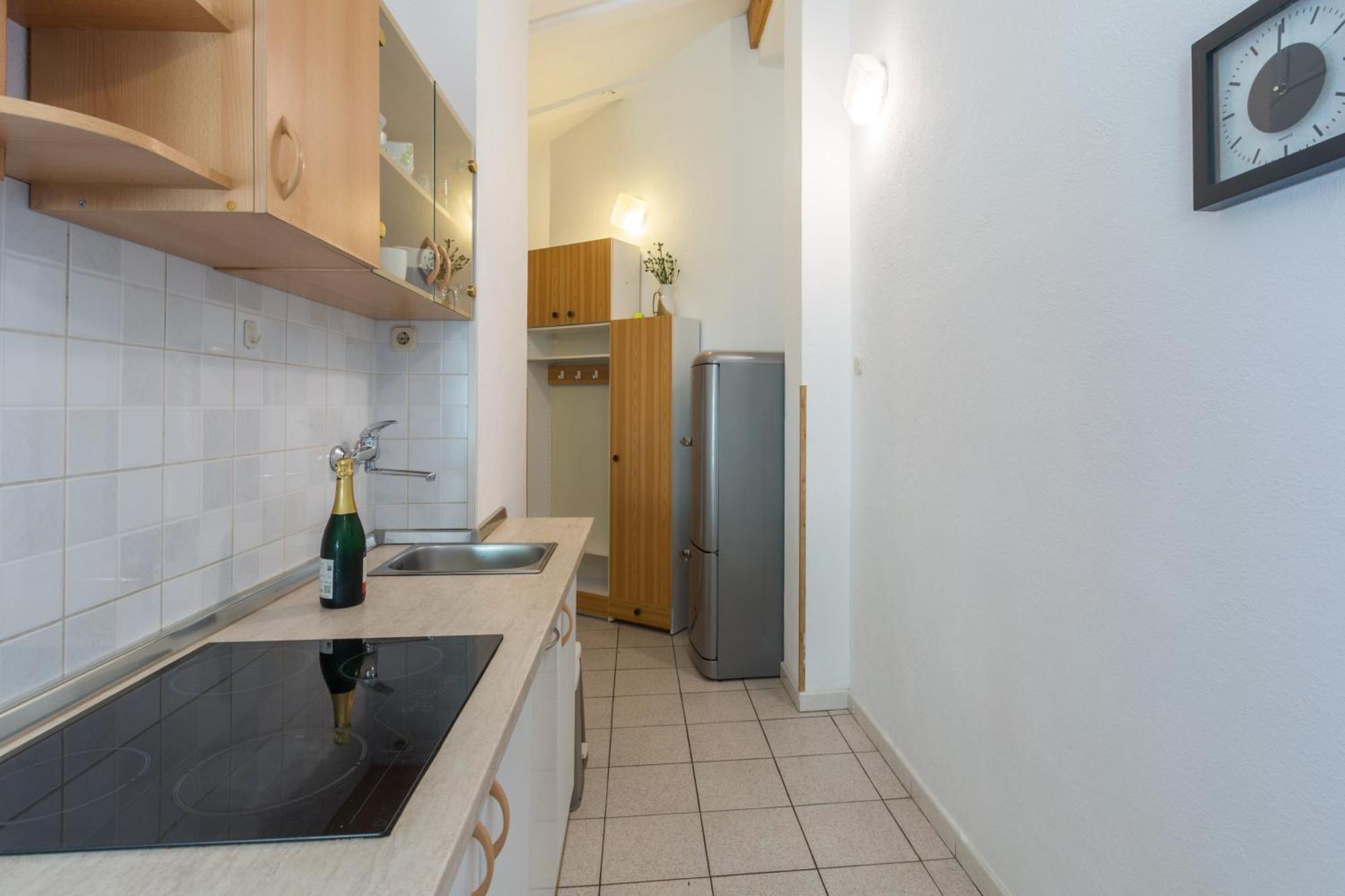 Apartments With A Parking Space Karigador, Novigrad - 2534 Rum bild